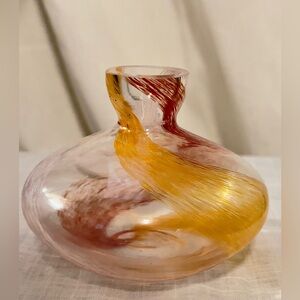 Hand Blown VTG Studio Art Glass Bud Vase - Amber Pulled Feather Design 3”x4”